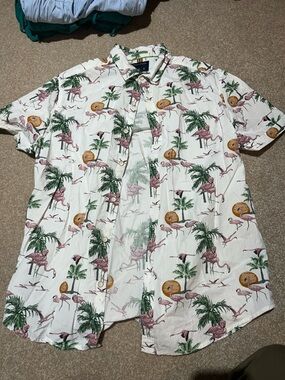 Denim & Flower White Short-Sleeve Flamingo Print Button-Down Shirt